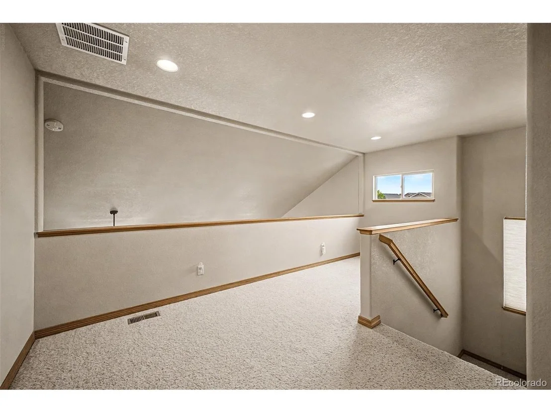 Photo of 652 Sundance Dr