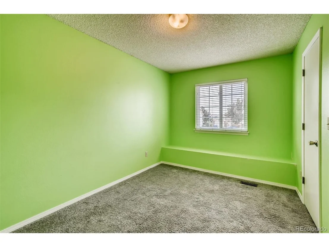 Photo of 642 Howe Cir