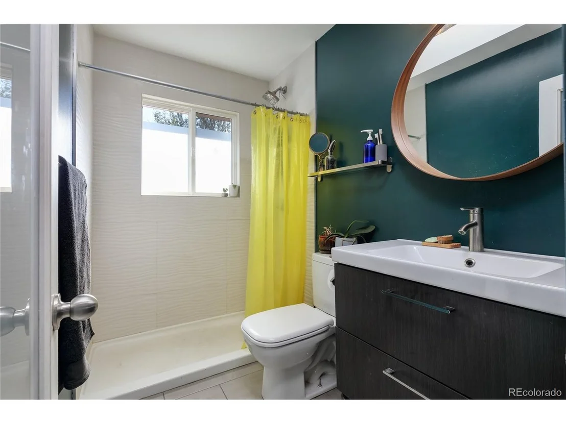 Photo of 1498 Wicklow St