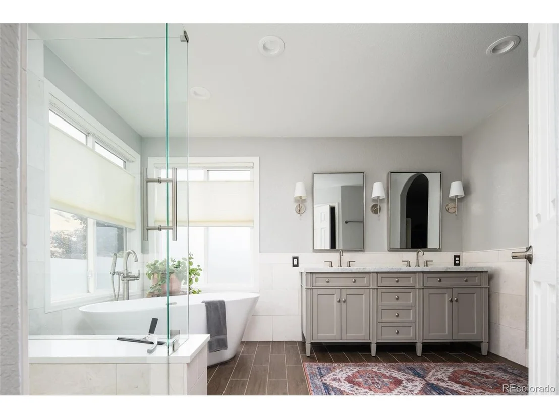 Photo of 444 Mesa View Way