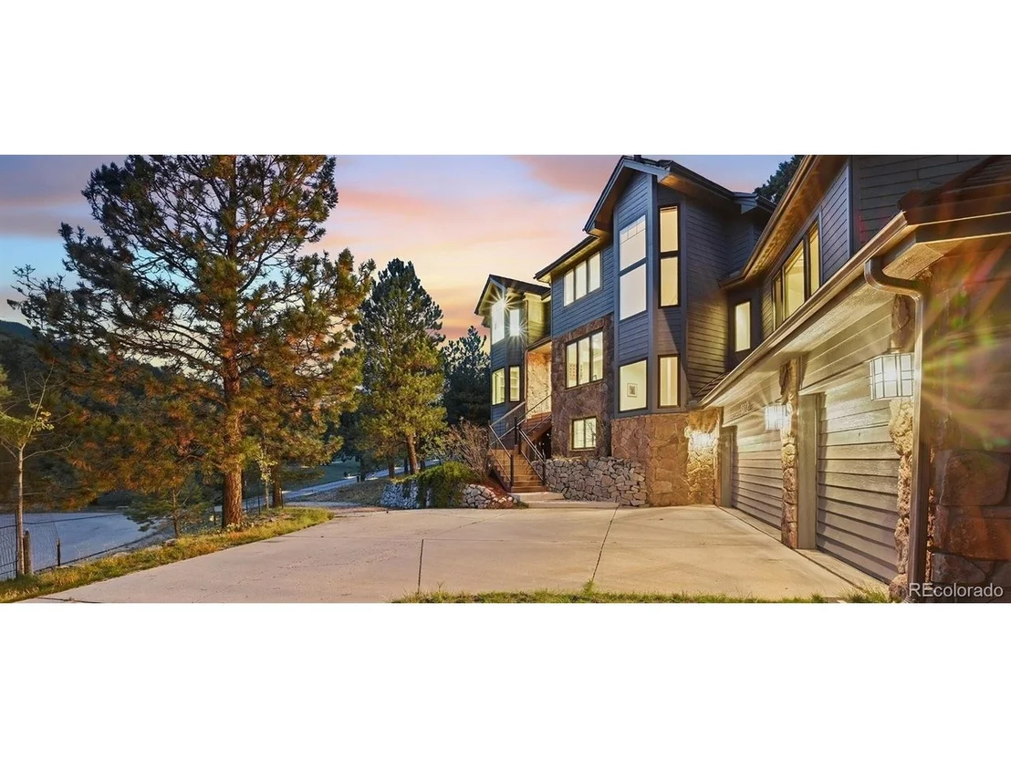 Photo of 1922 Baldy Ln