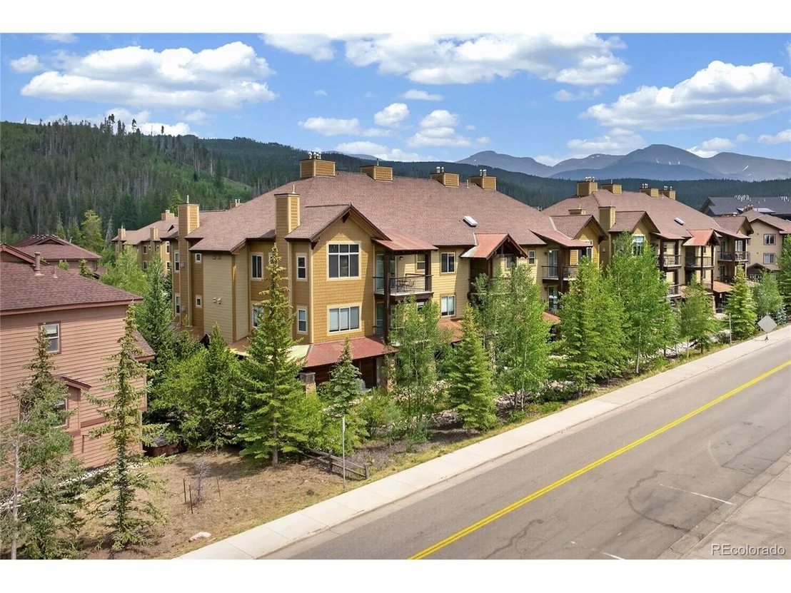 Photo of Unit 721 at 701 Trailhead Cir