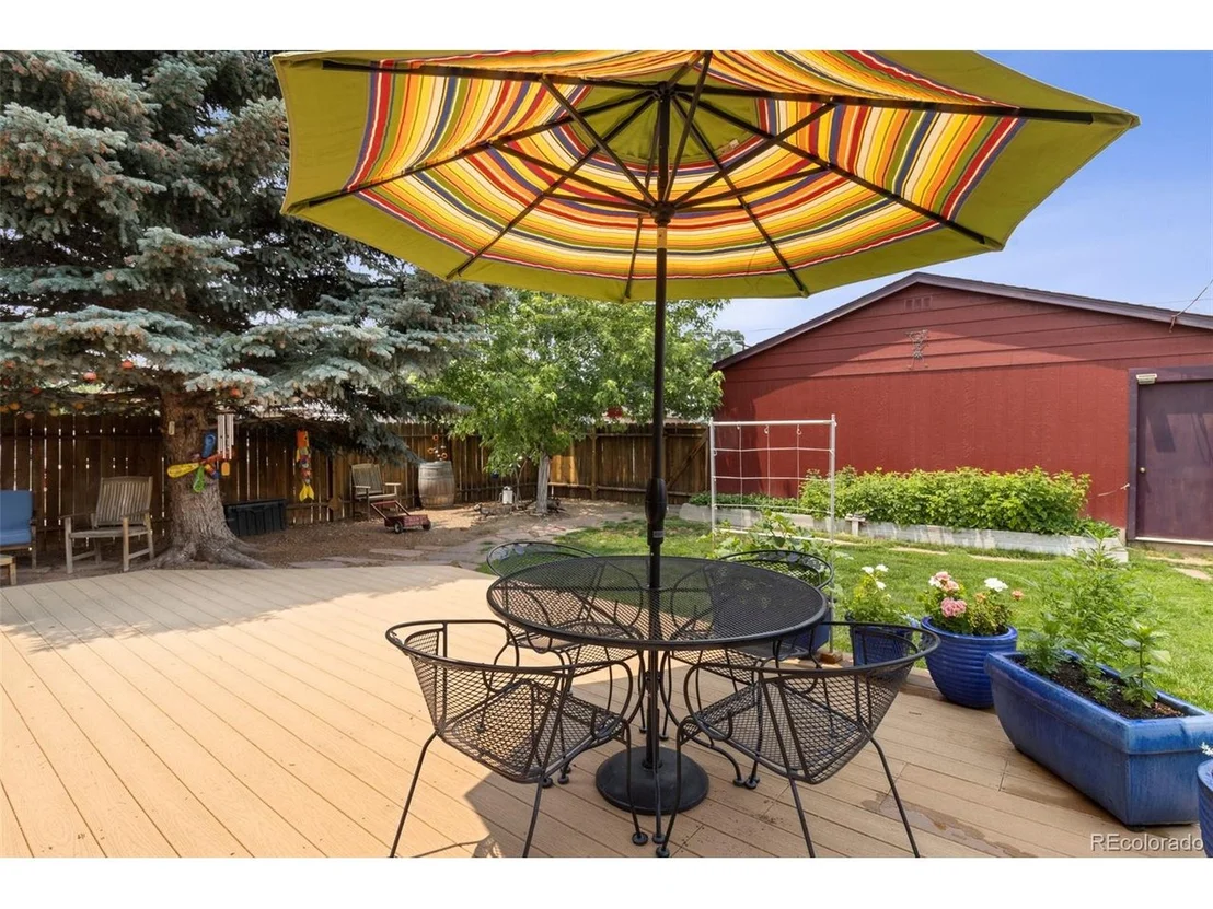 Photo of 326 W 9th St