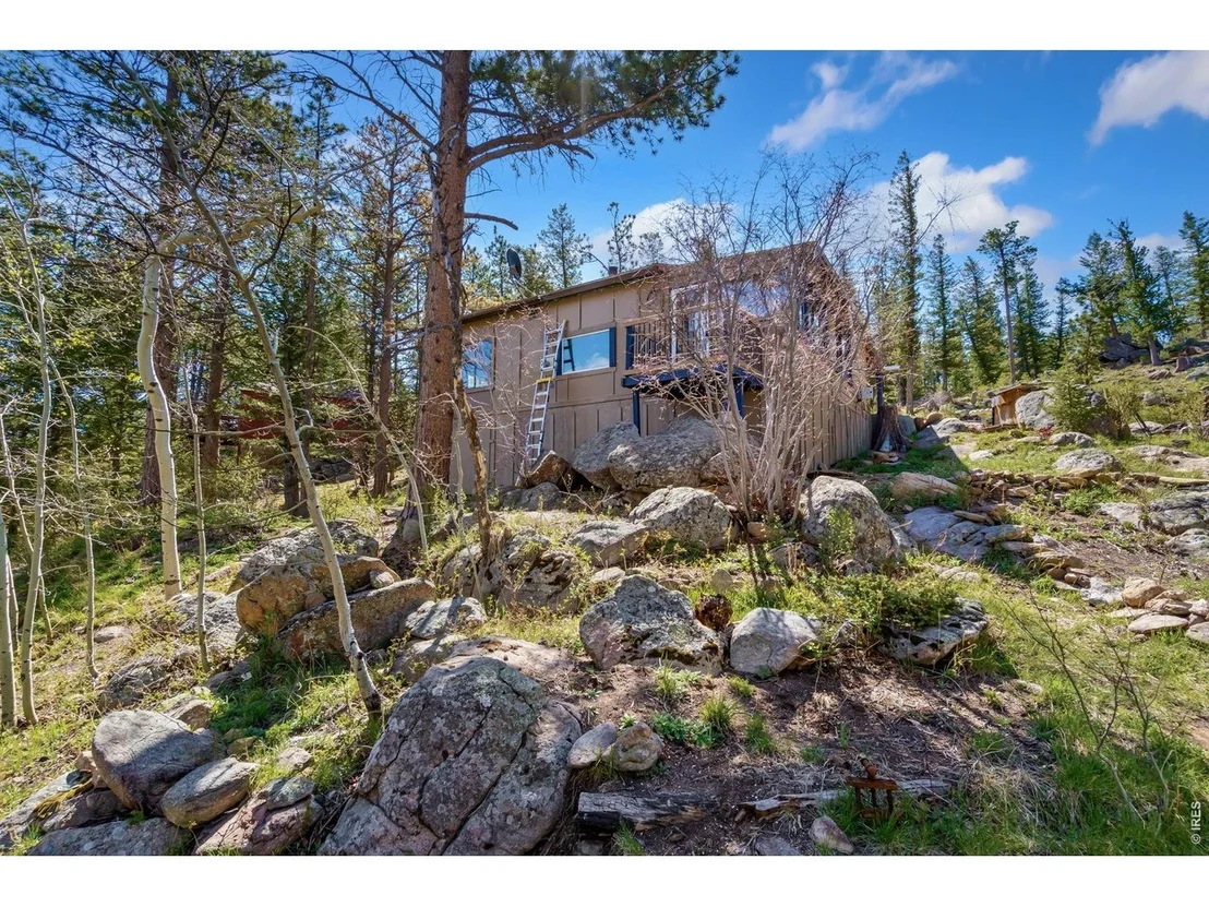 Photo of 151 Columbine Dr