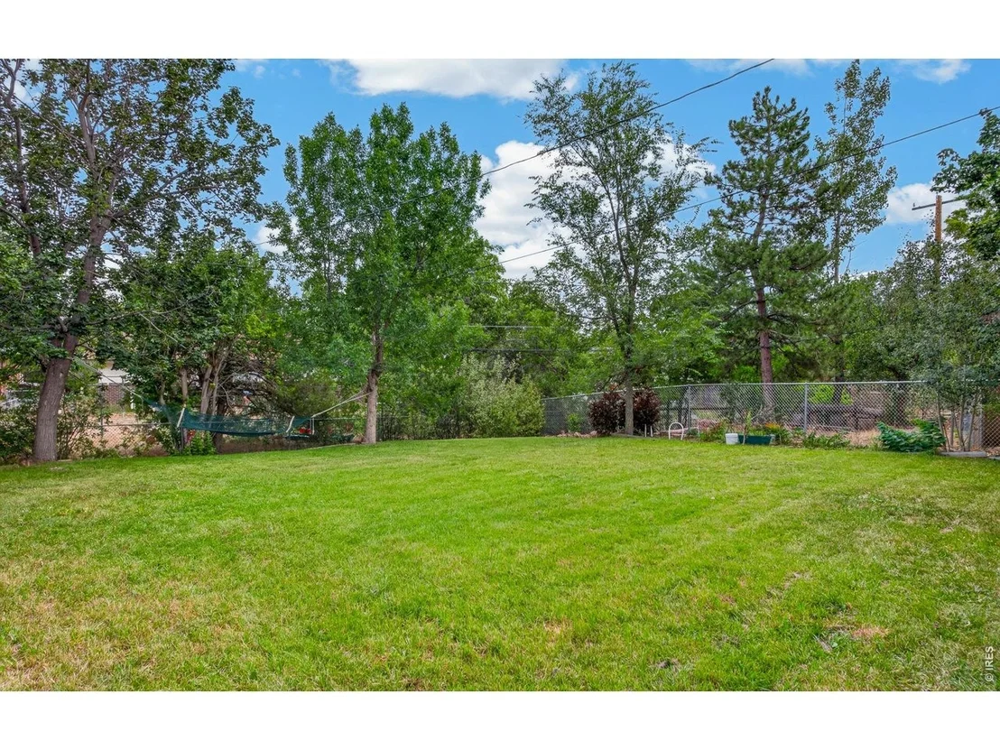 Photo of 3735 Emerson Ave