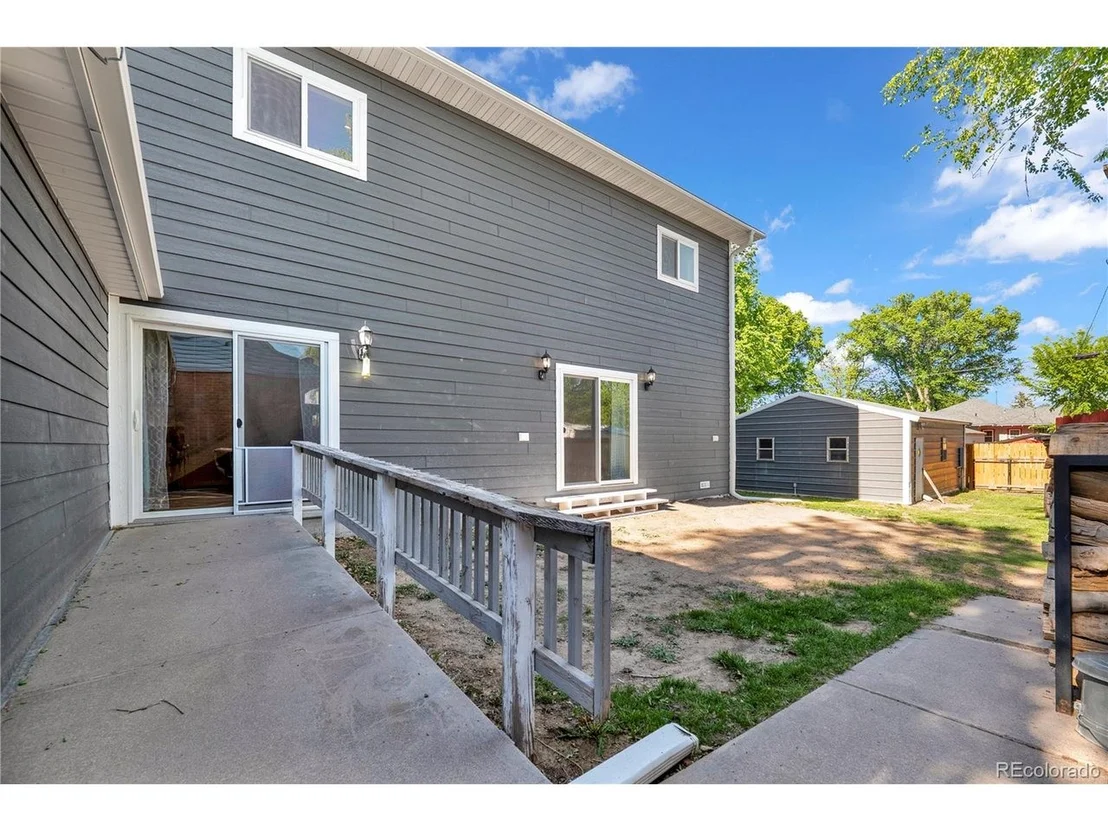 Photo of 450 Bent Ave