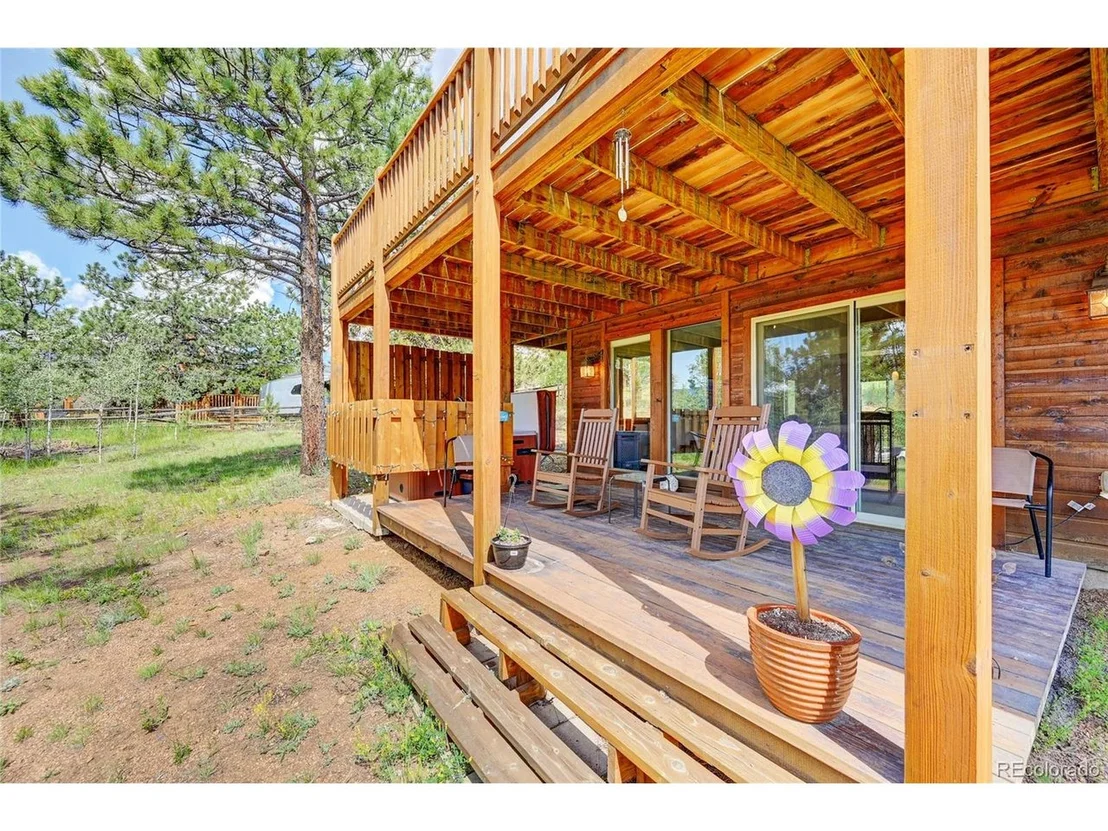 Photo of 111 Mount Evans Dr