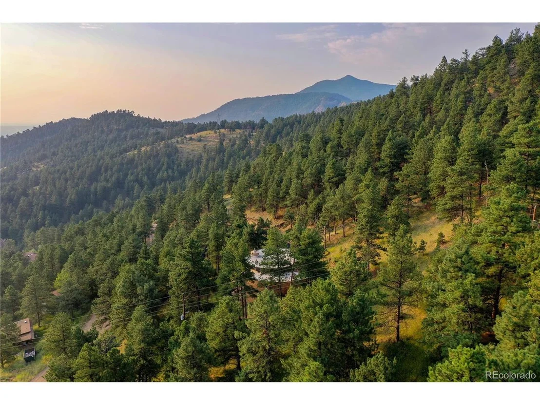 Photo of 218 Anemone Dr