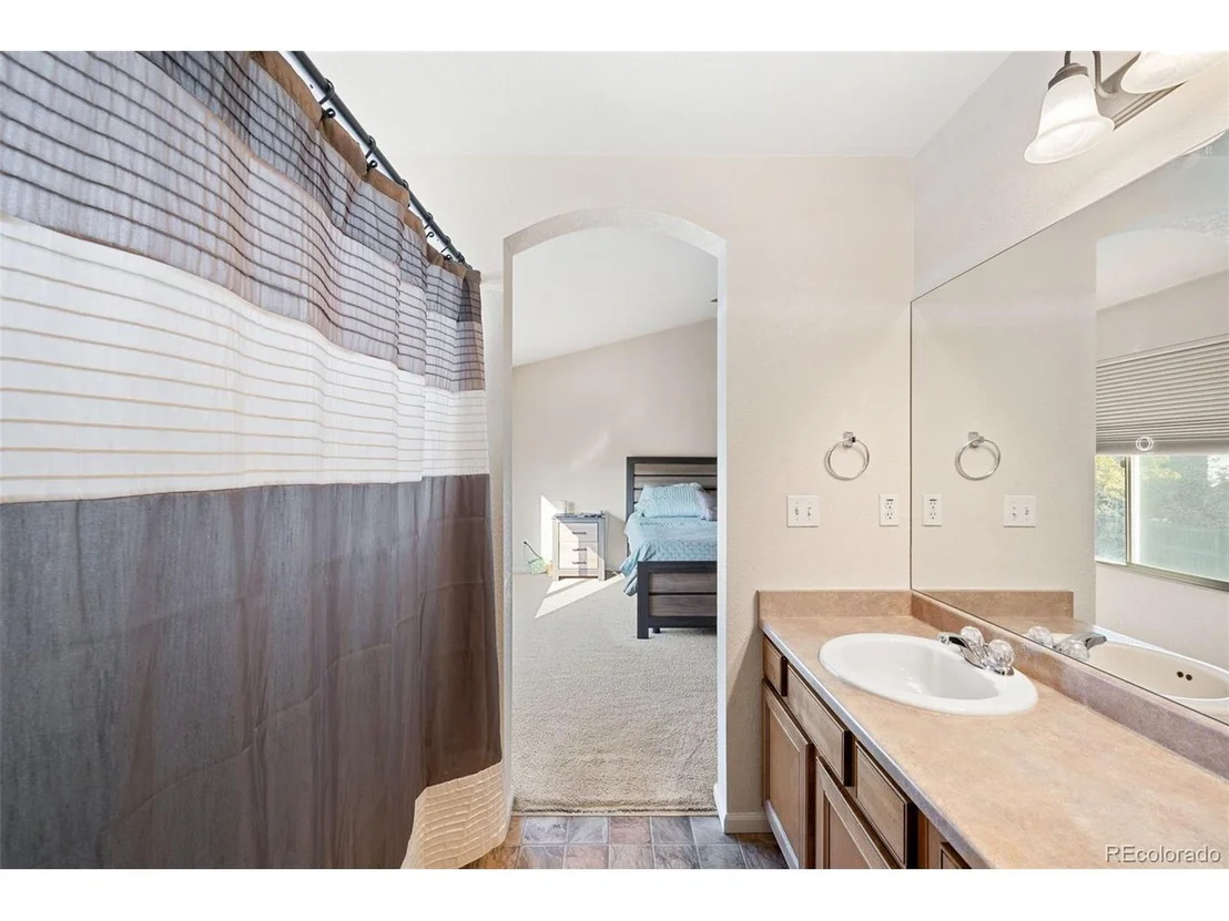 Photo of 5738 Hickory Cir