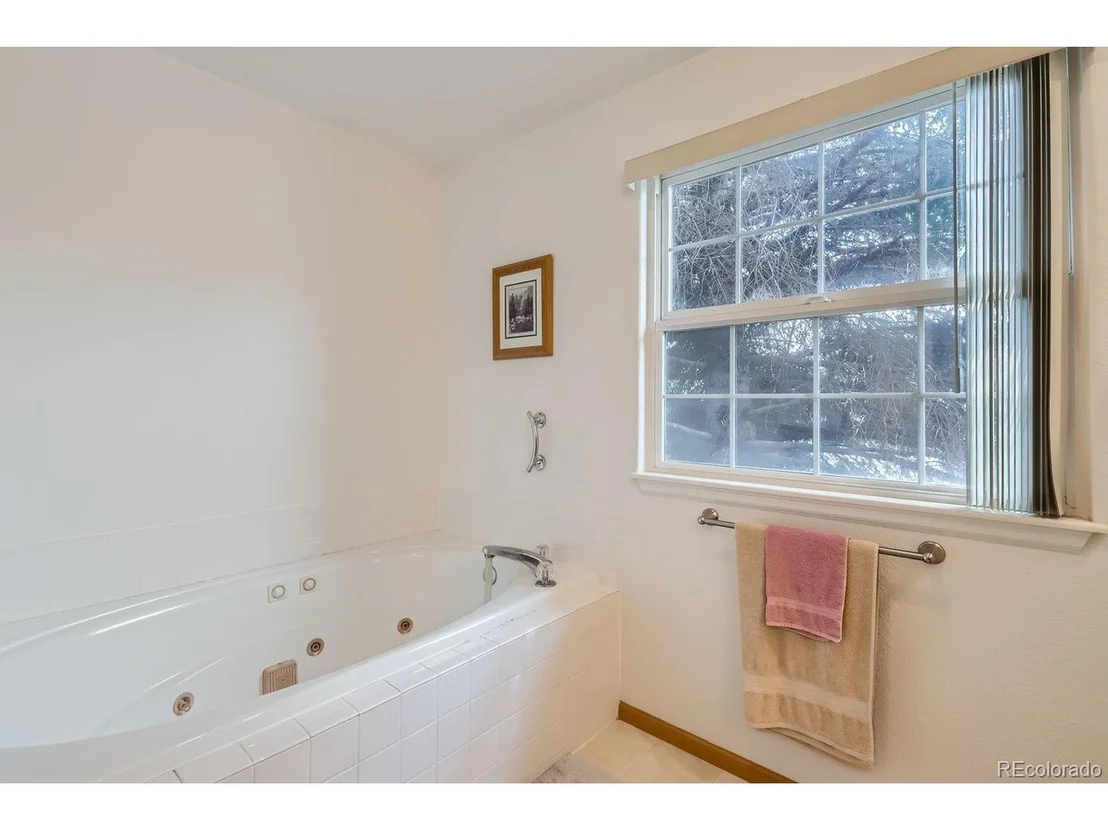 Photo of 153 Falcon Cir