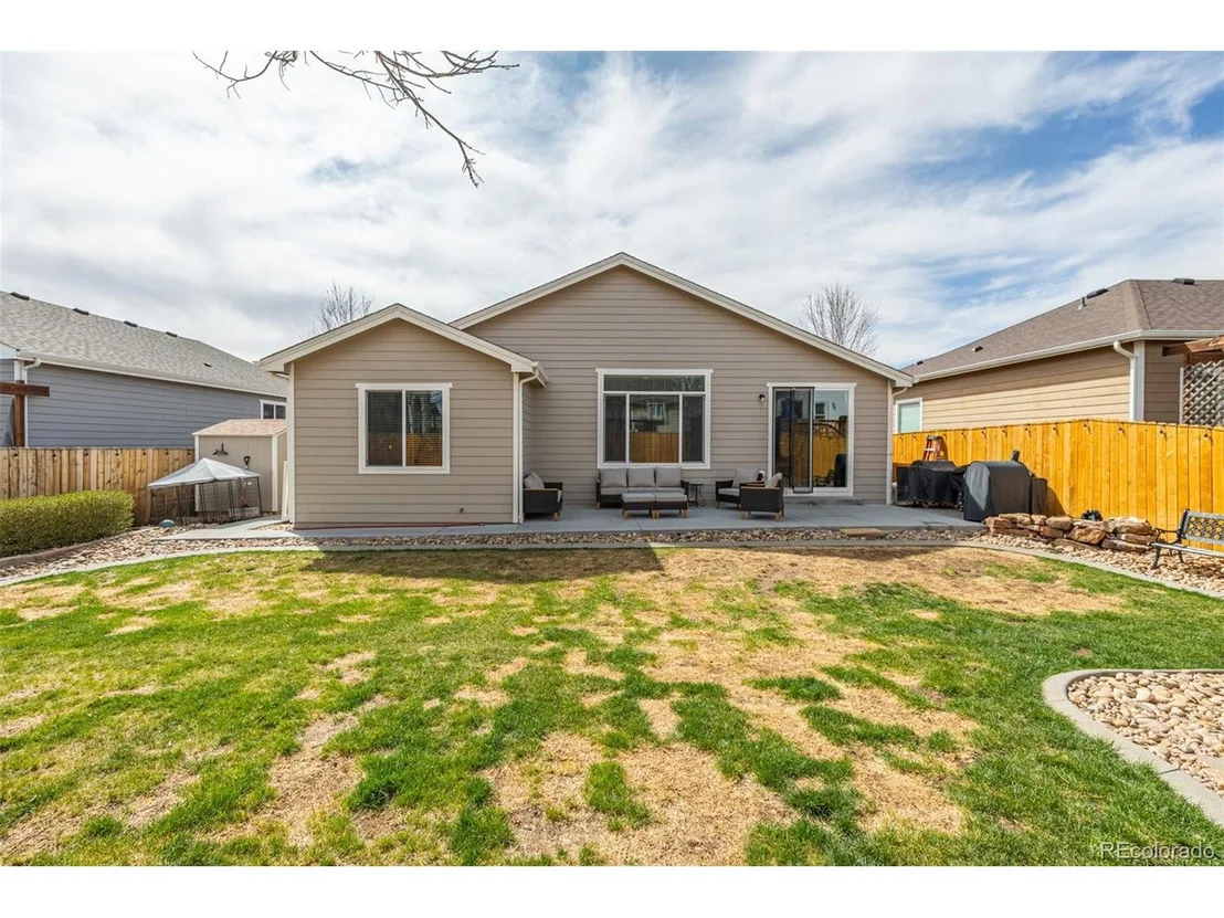 Photo of 215 Dee Rd
