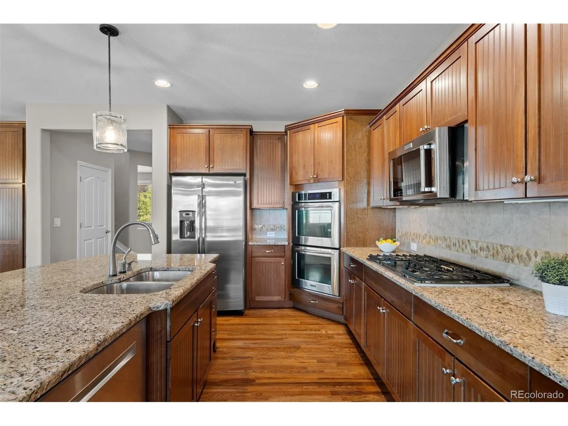 Photo of 10876 Valleybrook Cir