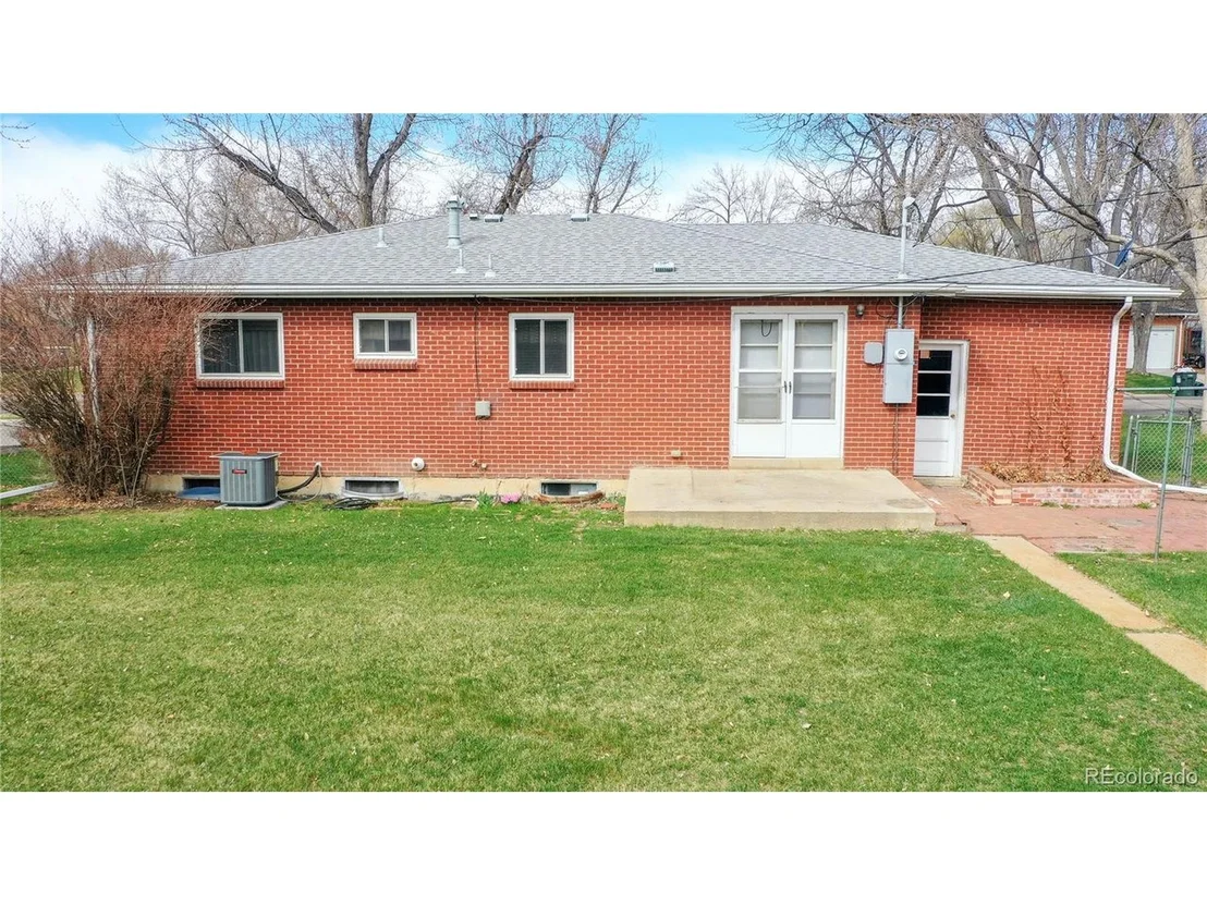 Photo of 6684 Kline St