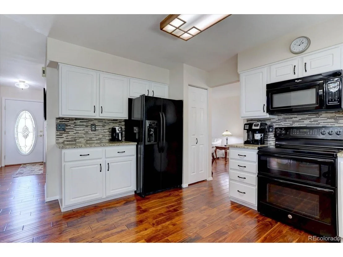 Photo of 6947 Landmark Dr