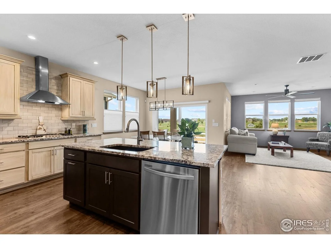 Photo of 4859 Maxwell Ave