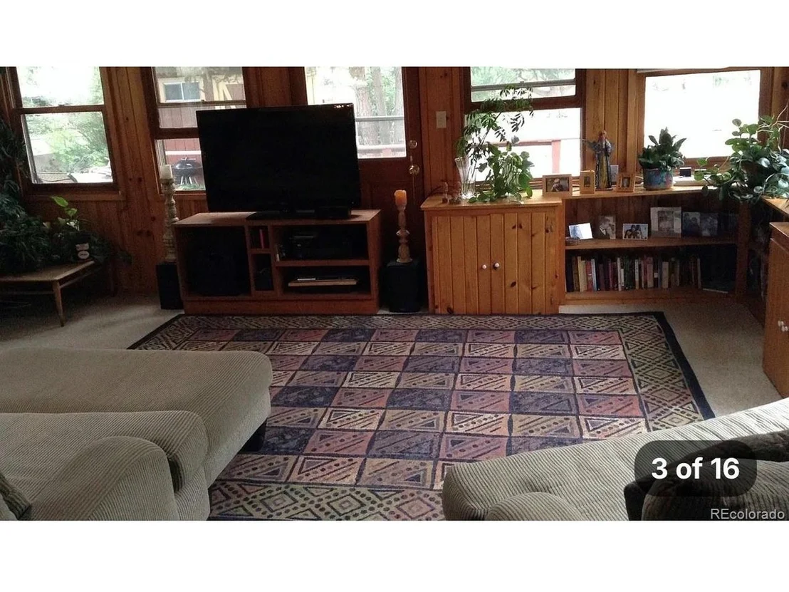 Photo of 1042 Kane Dr