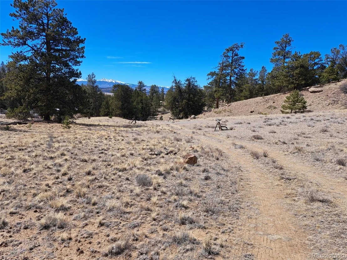Photo of 369 Summit Rd