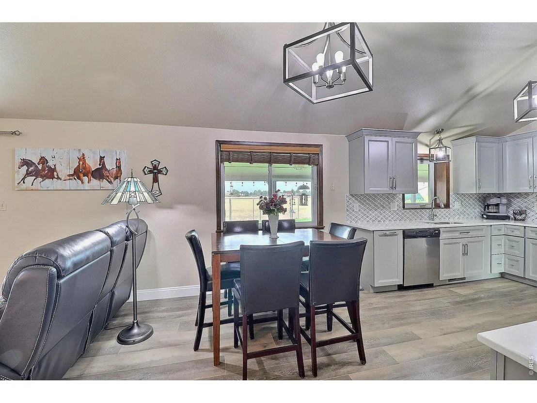 Photo of 204 River Rd