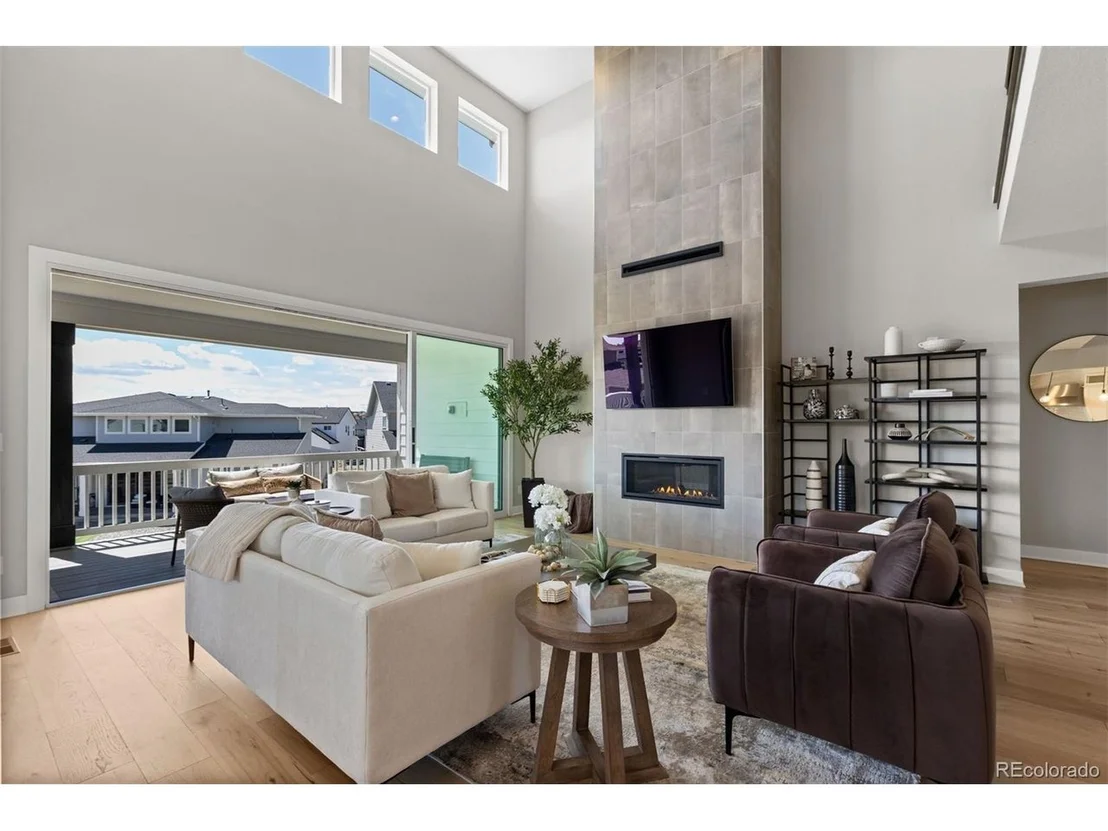 Photo of 5932 Los Olivas Pt
