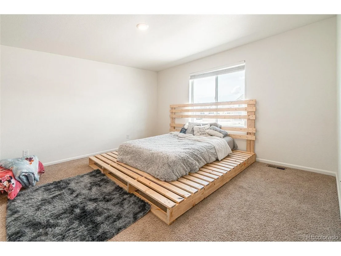 Photo of 47336 Lilac Ave