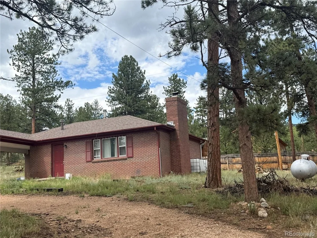 Photo of 63 Fitzsimmons Rd