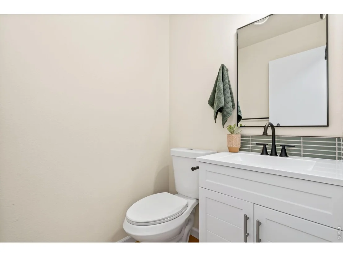 Photo of 3304 Collins Ave