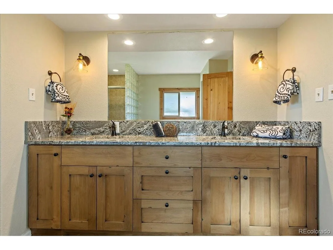 Photo of 32131 Private Road 7