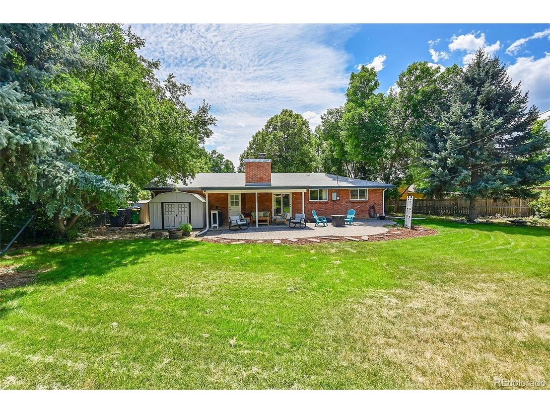 Photo of 6973 Oak Way