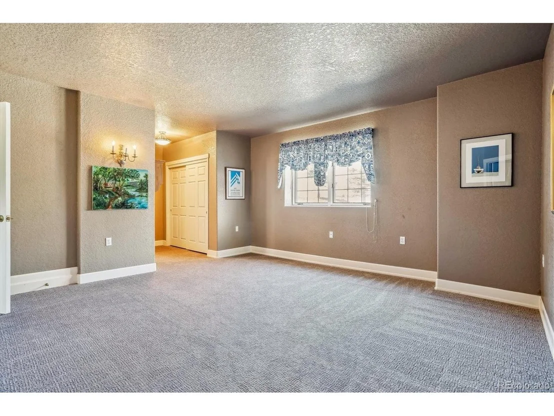 Photo of 9983 Heather Dr