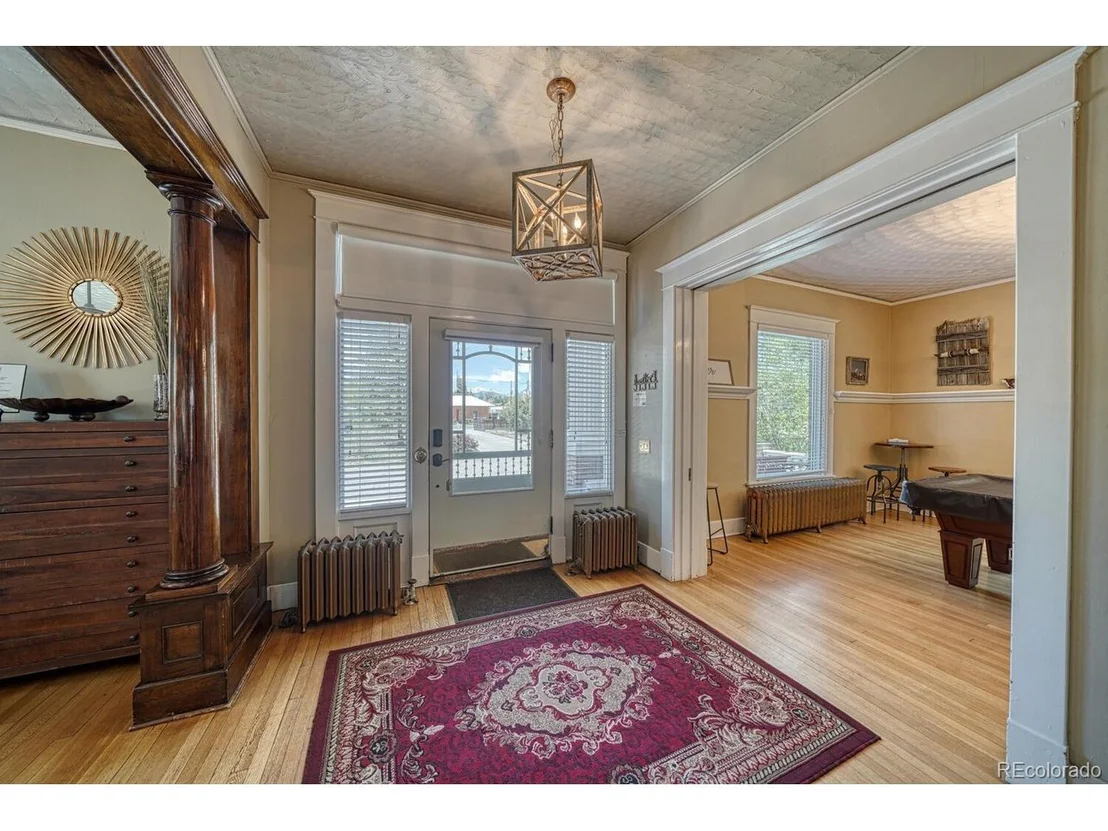 Photo of 403 Scott St