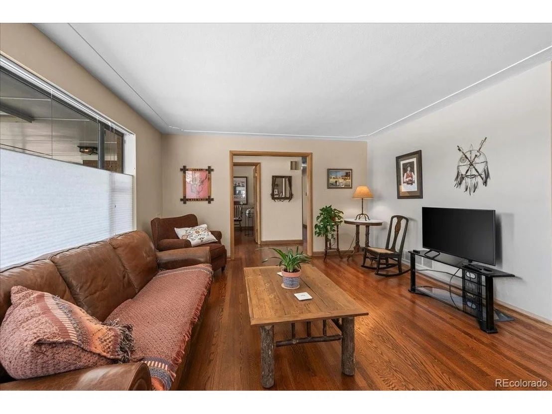 Photo of 40 Skyline Dr