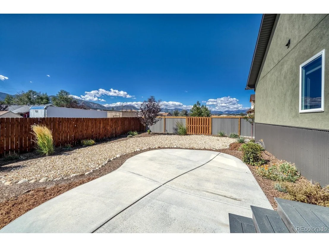 Photo of 7547 County Road 141