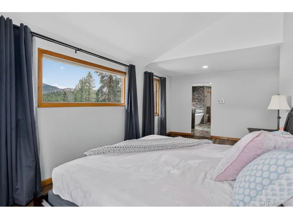 Photo of 136 Nova Ln
