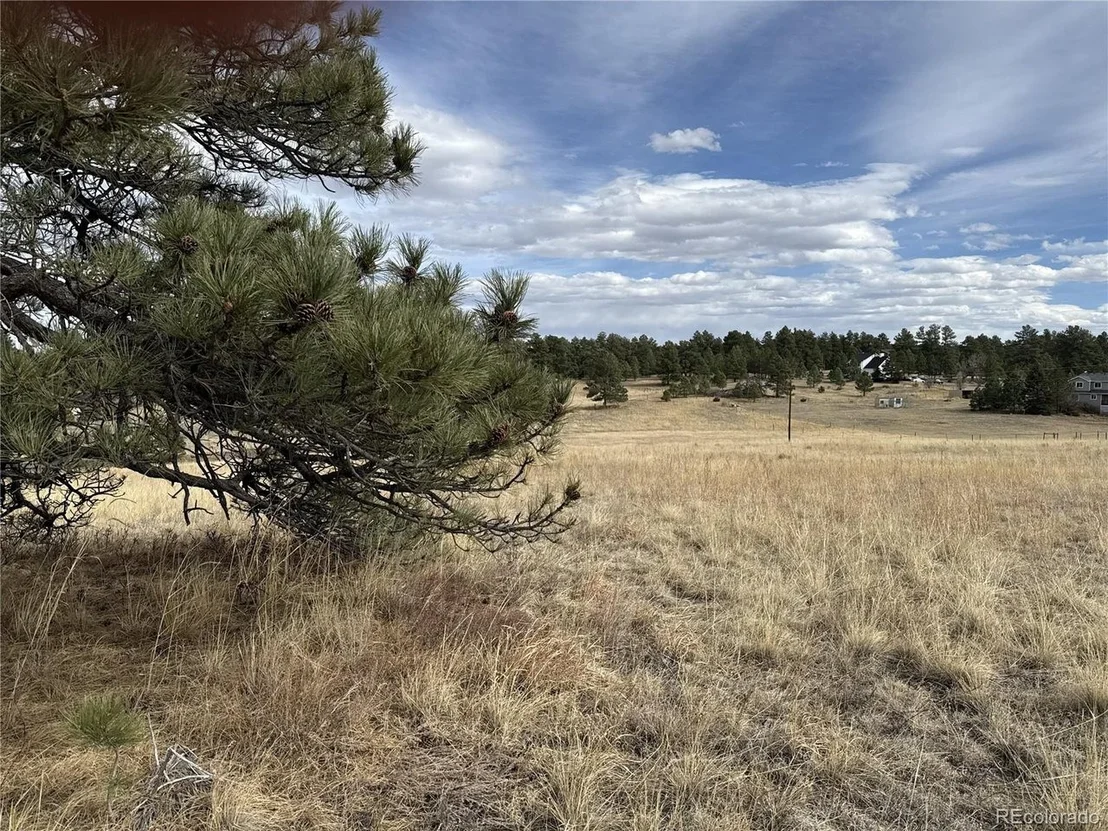 Photo of 39080 County Road 21