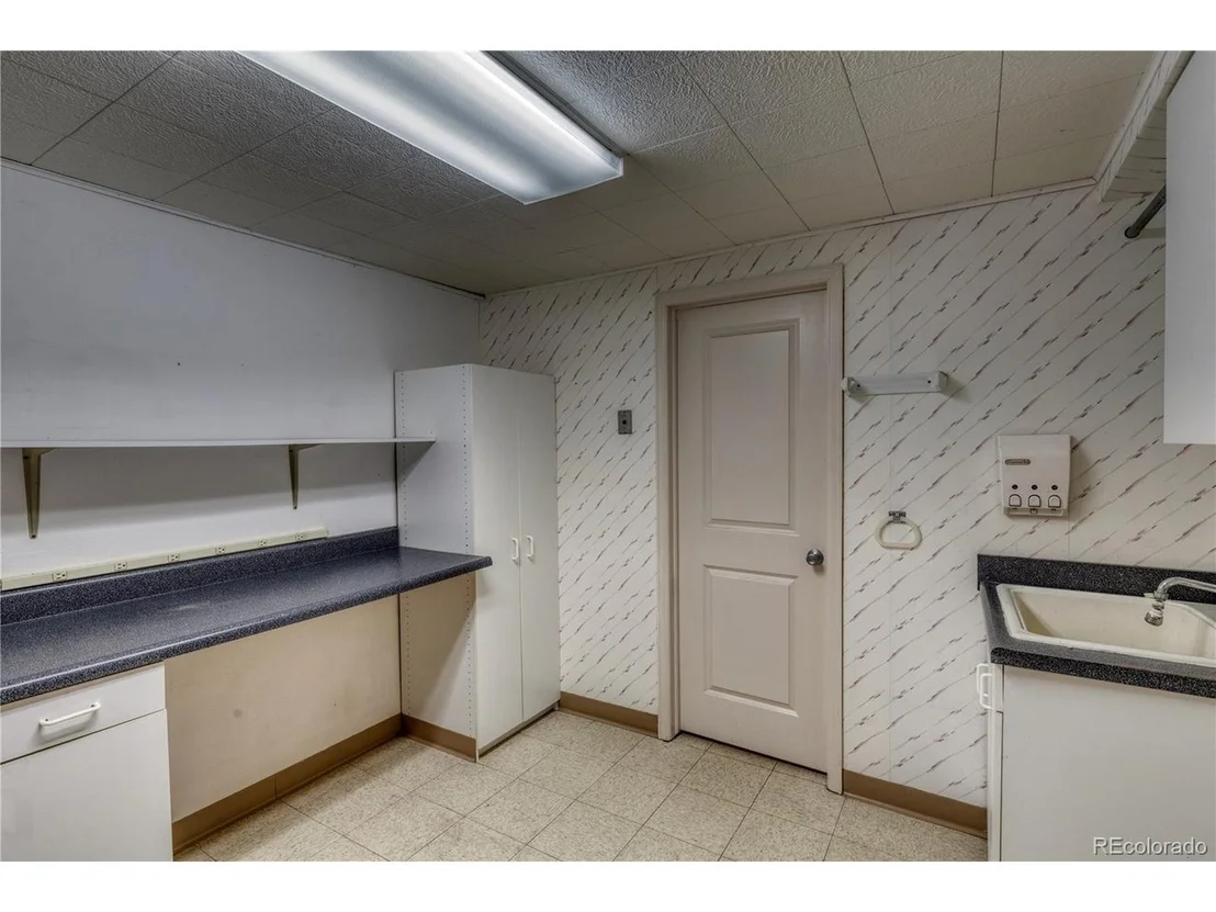 Photo of 2750 Heather Rd