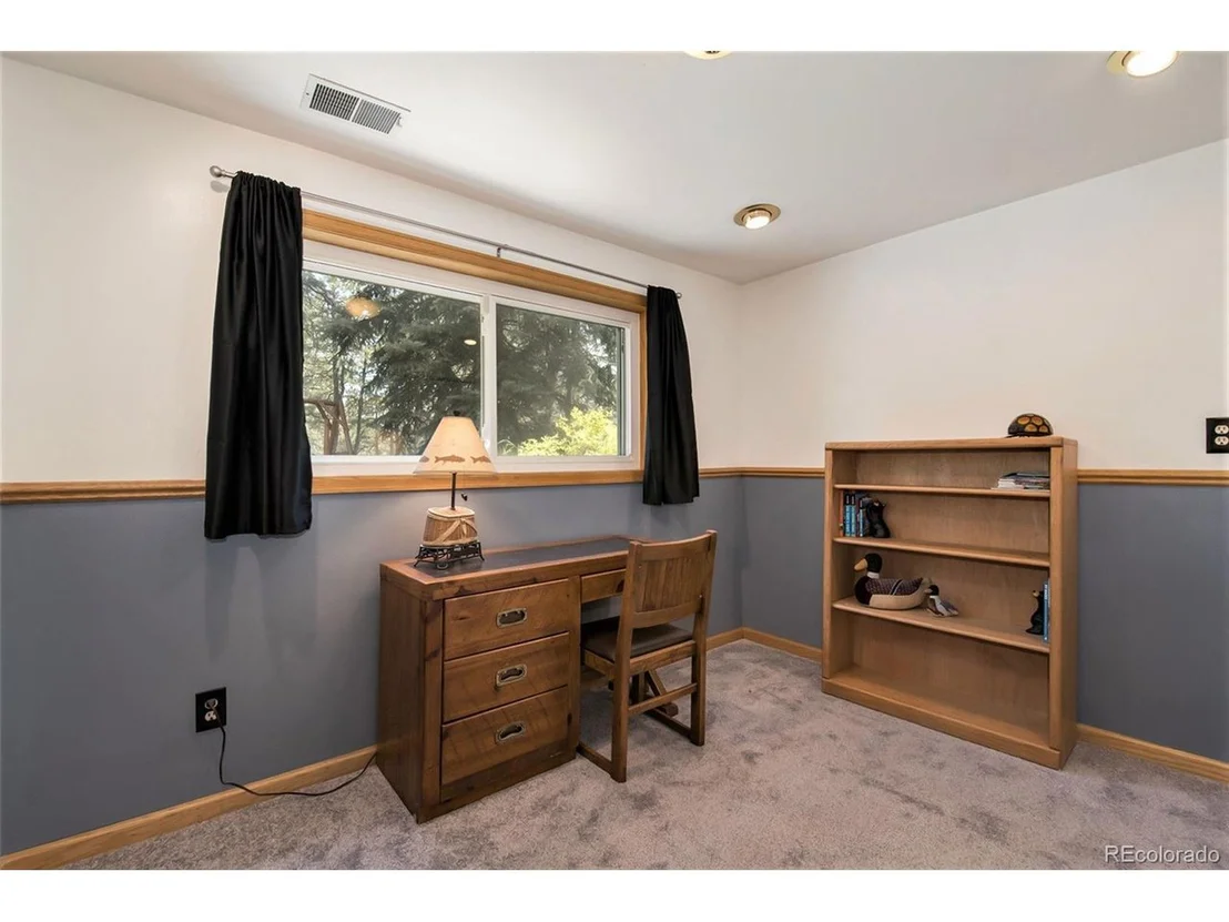 Photo of 5167 Knotty Pine Ln