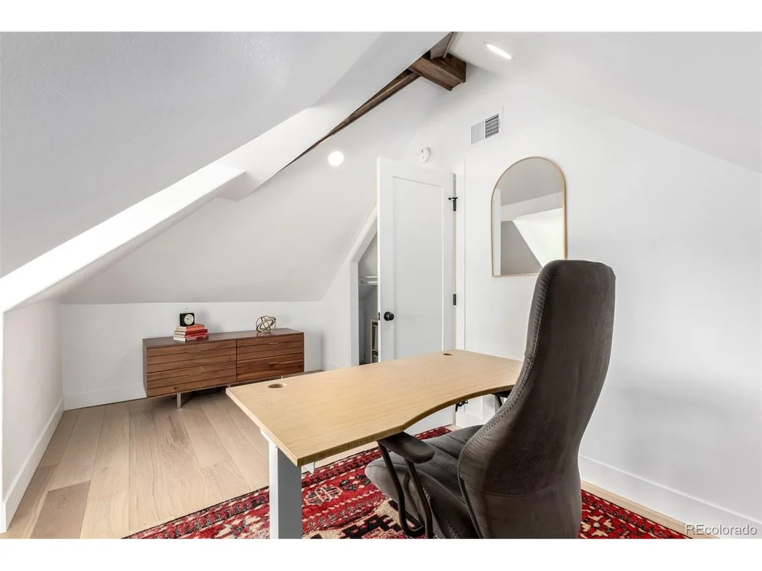 Photo of 4655 Bryant St