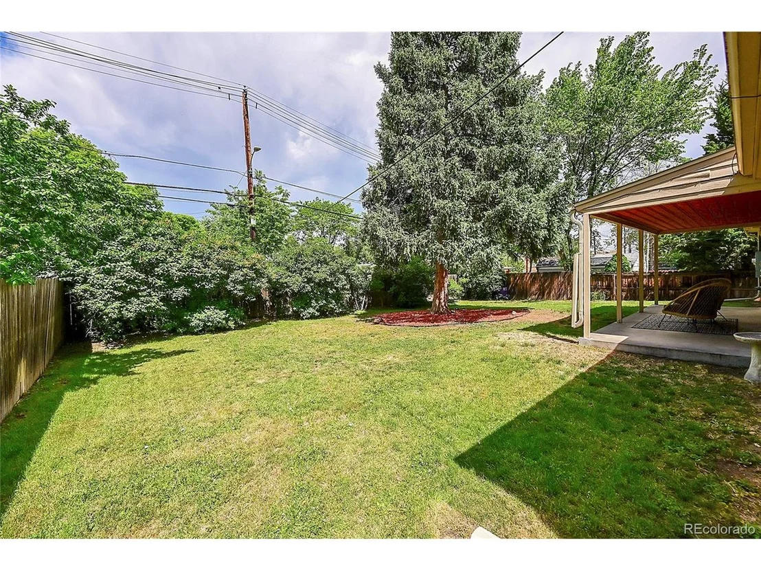 Photo of 745 Dexter St