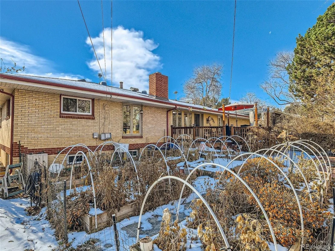 Photo of 2111 Glenfair Dr