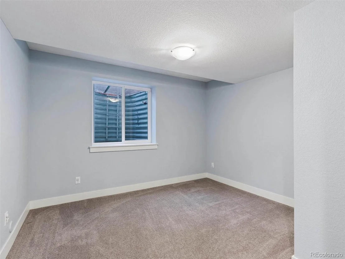 Photo of 3944 Lowell Blvd