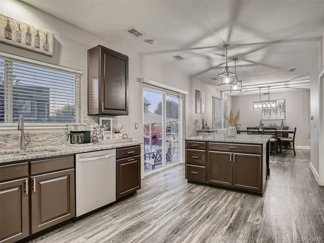 Photo of 10047 Crystal Cir