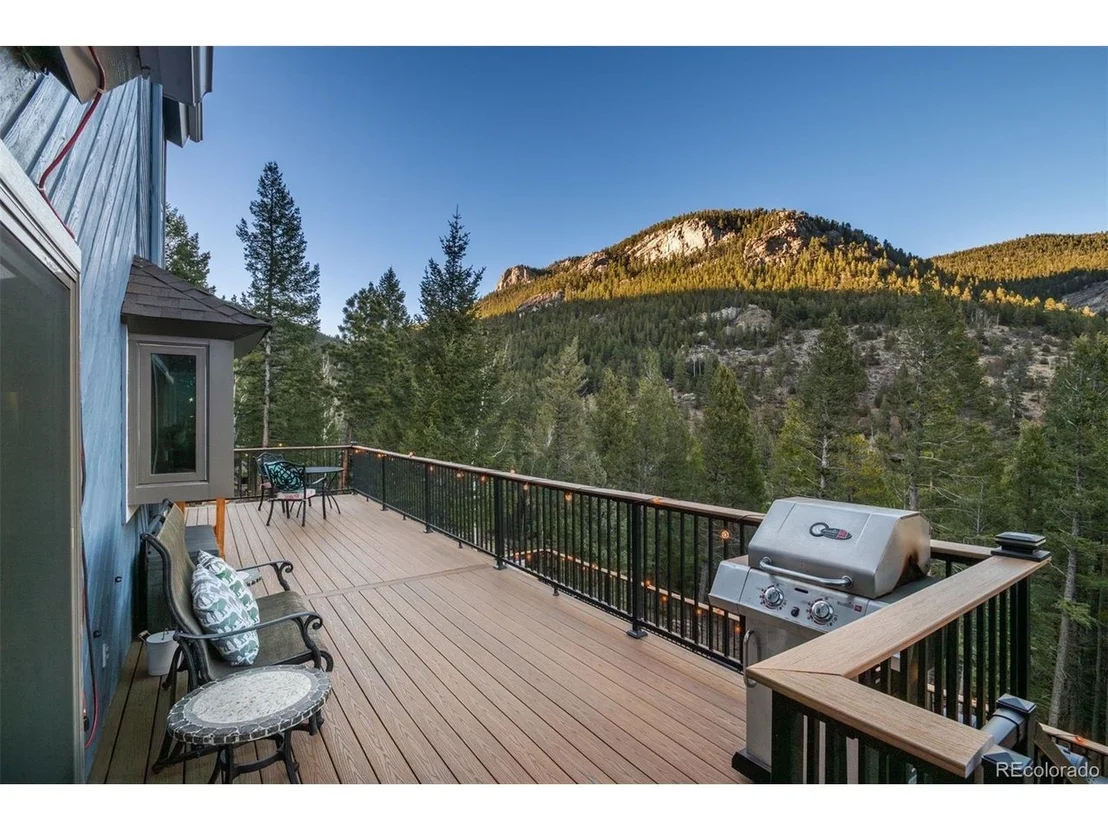 Photo of 212 Juniper Ln