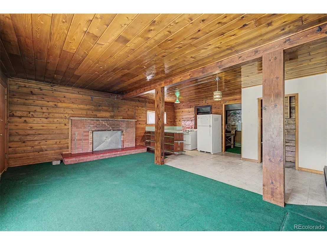Photo of 176 Artesian Dr