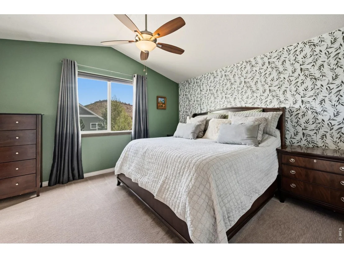 Photo of 405 Raymond Ct