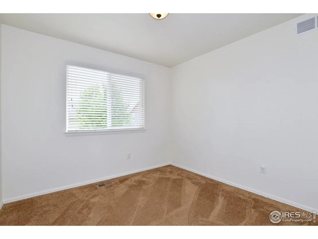 Photo of 2334 75th Ave