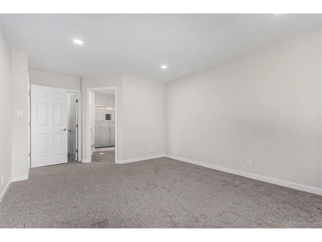 Photo of 5062 Victor Way