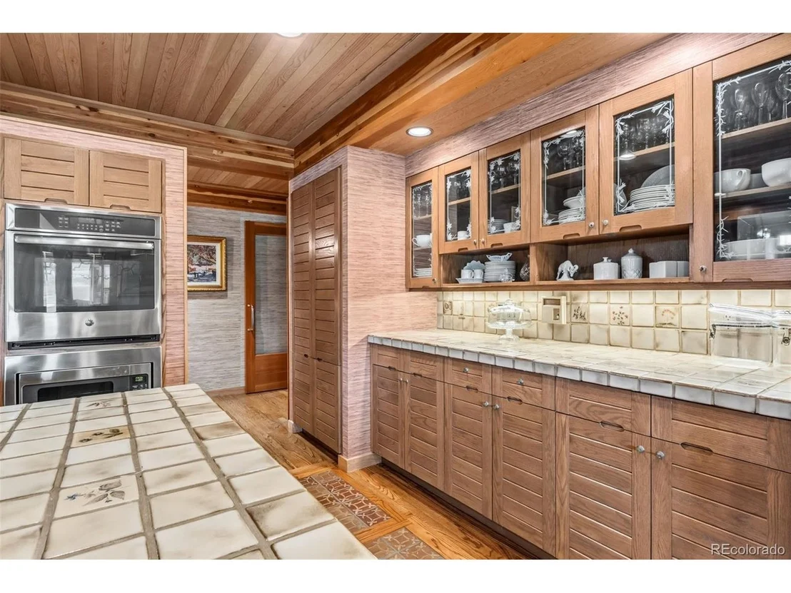Photo of 204 Clover Ln