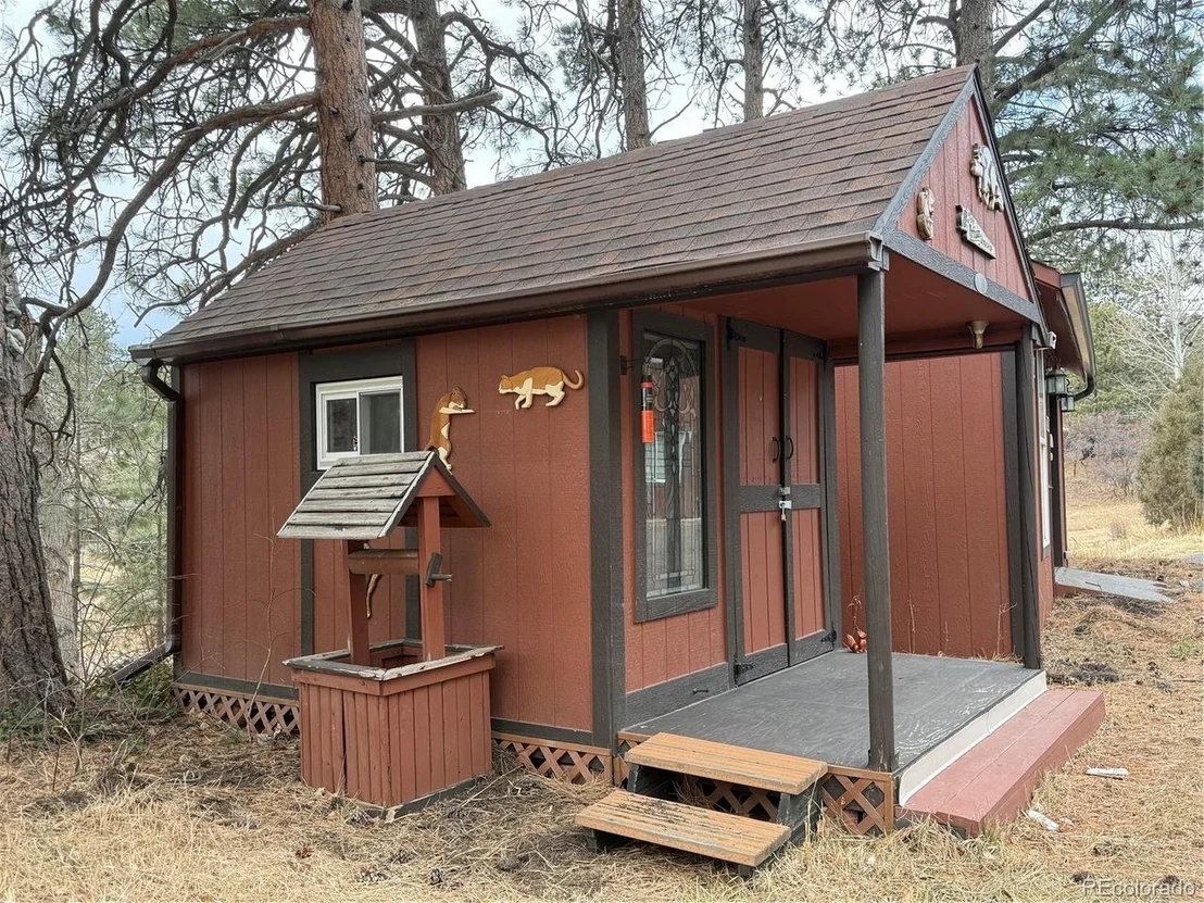 Photo of 663 Aspen Rd