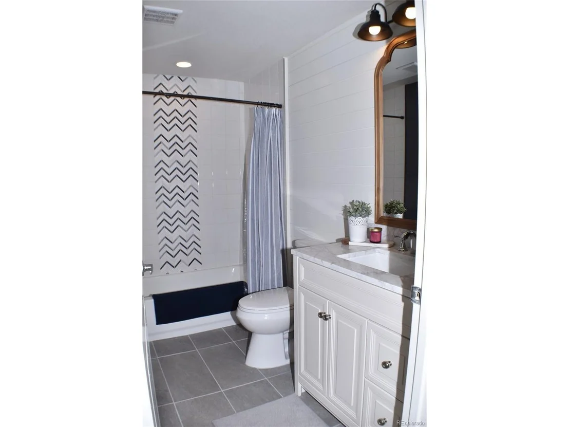 Photo of 5058 Basalt Ridge Cir