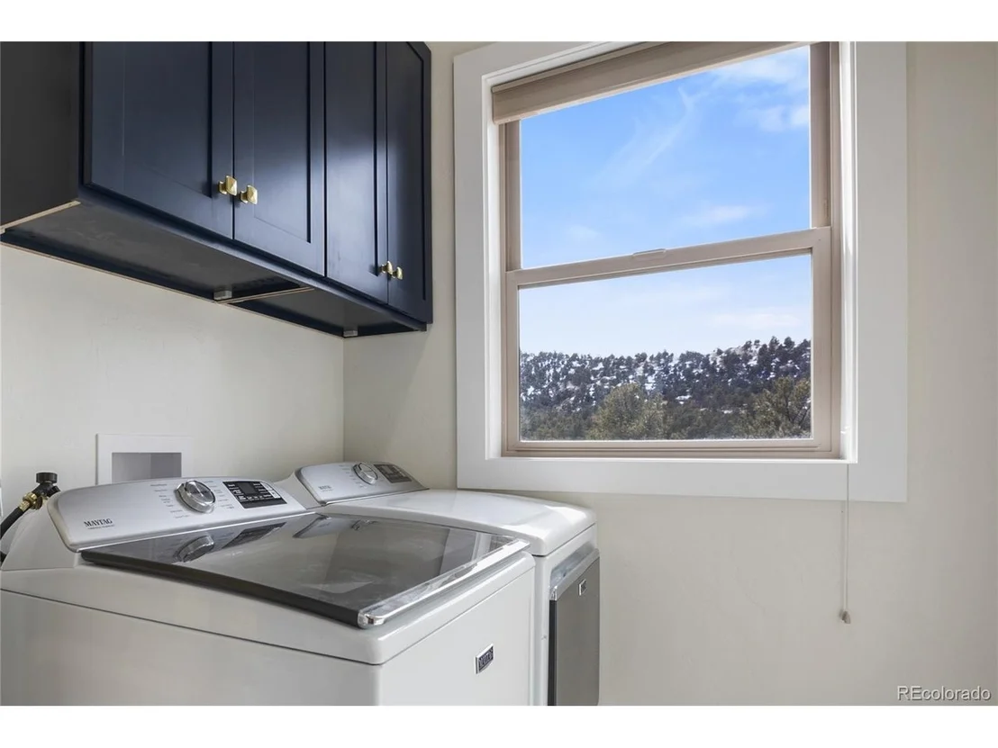 Photo of 142 Hackamore Dr